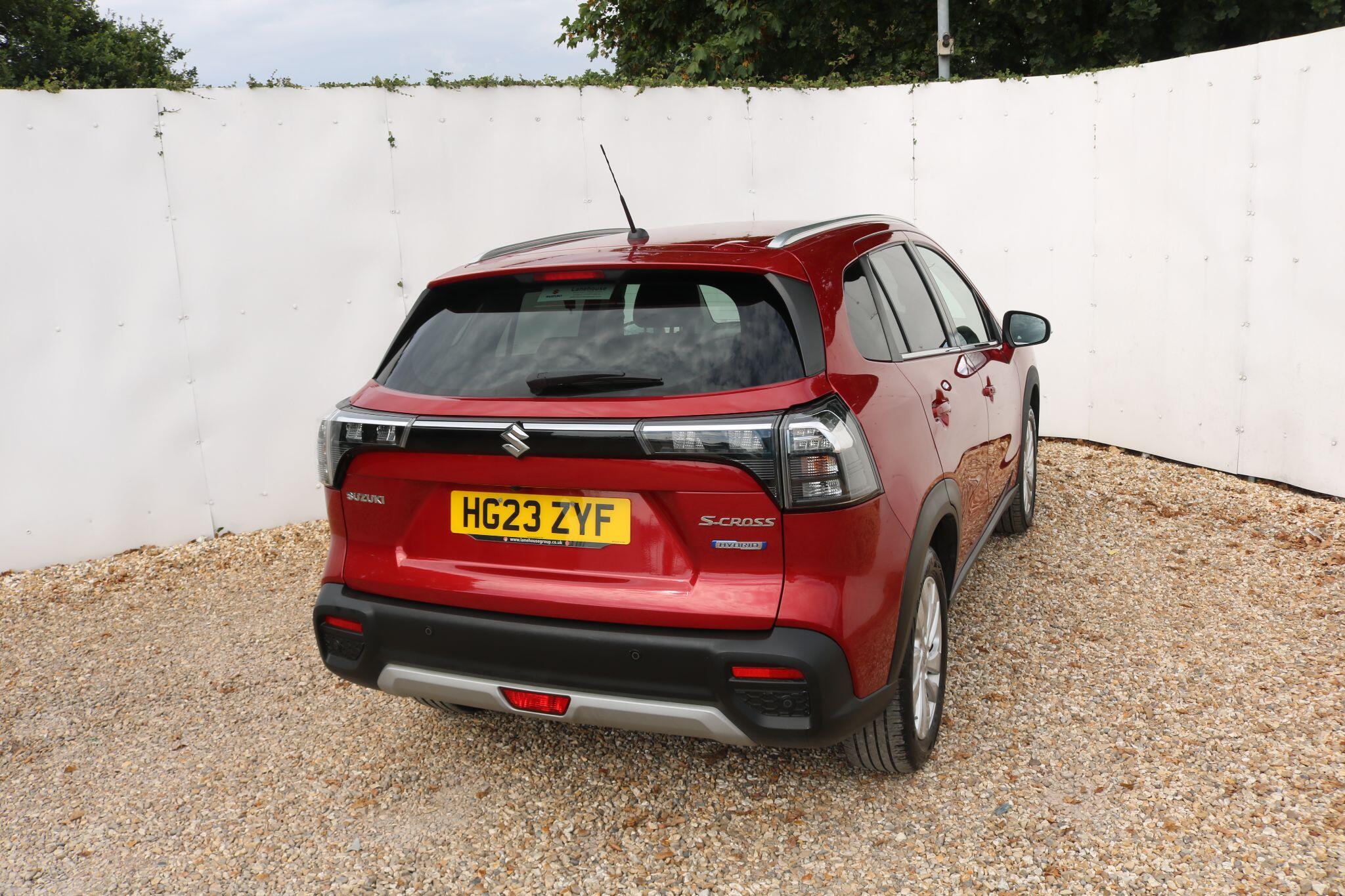 Suzuki S-Cross view 17