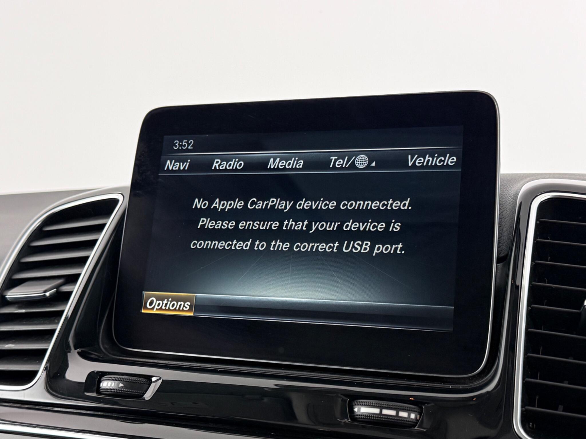 Mercedes-Benz GLE view 27