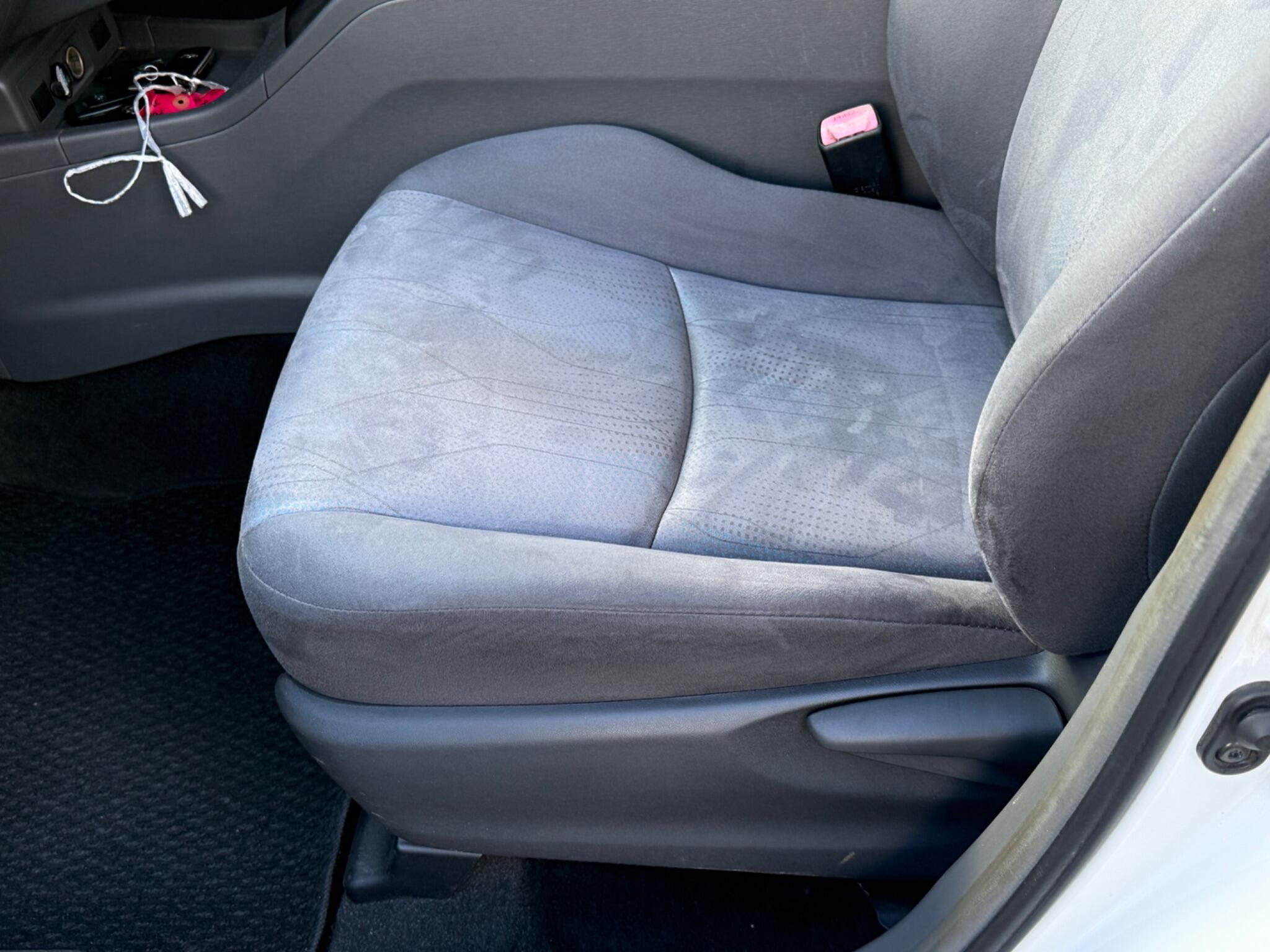 Toyota Prius+ - Image 56