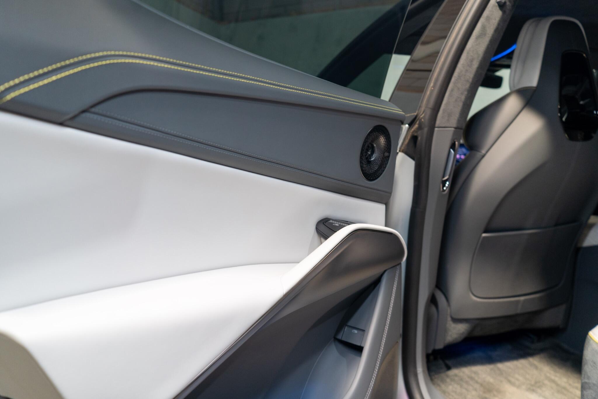 Lotus Eletre view 48