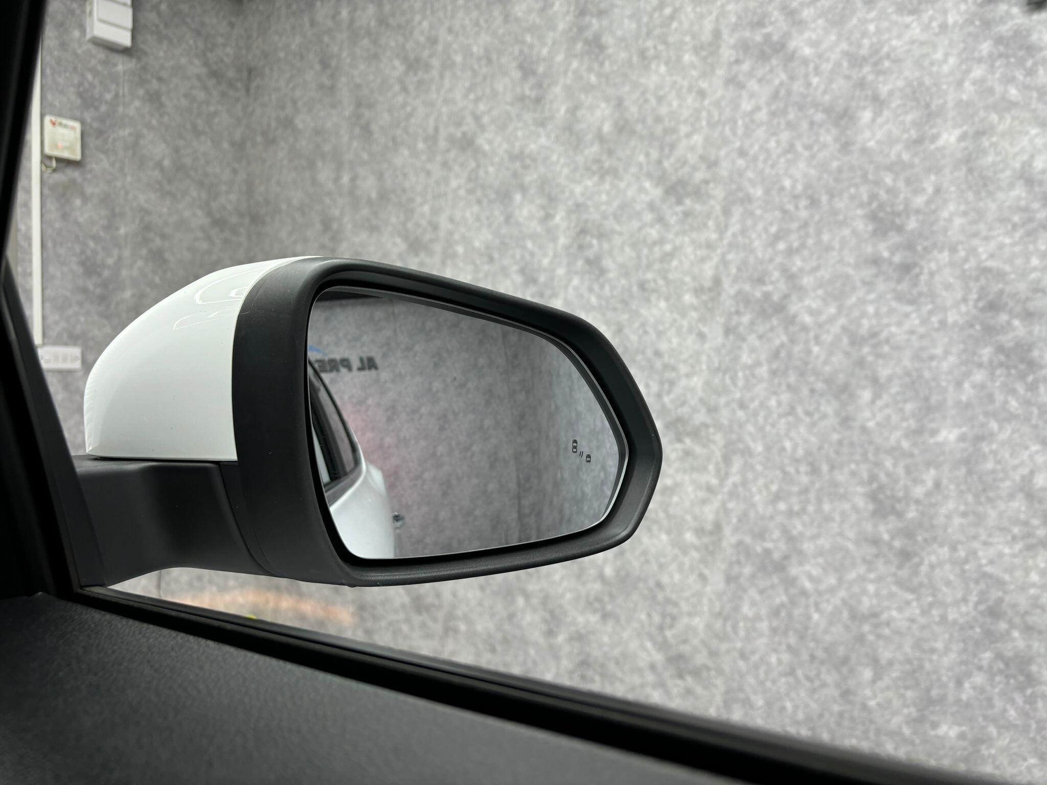 MG MG ZS view 22