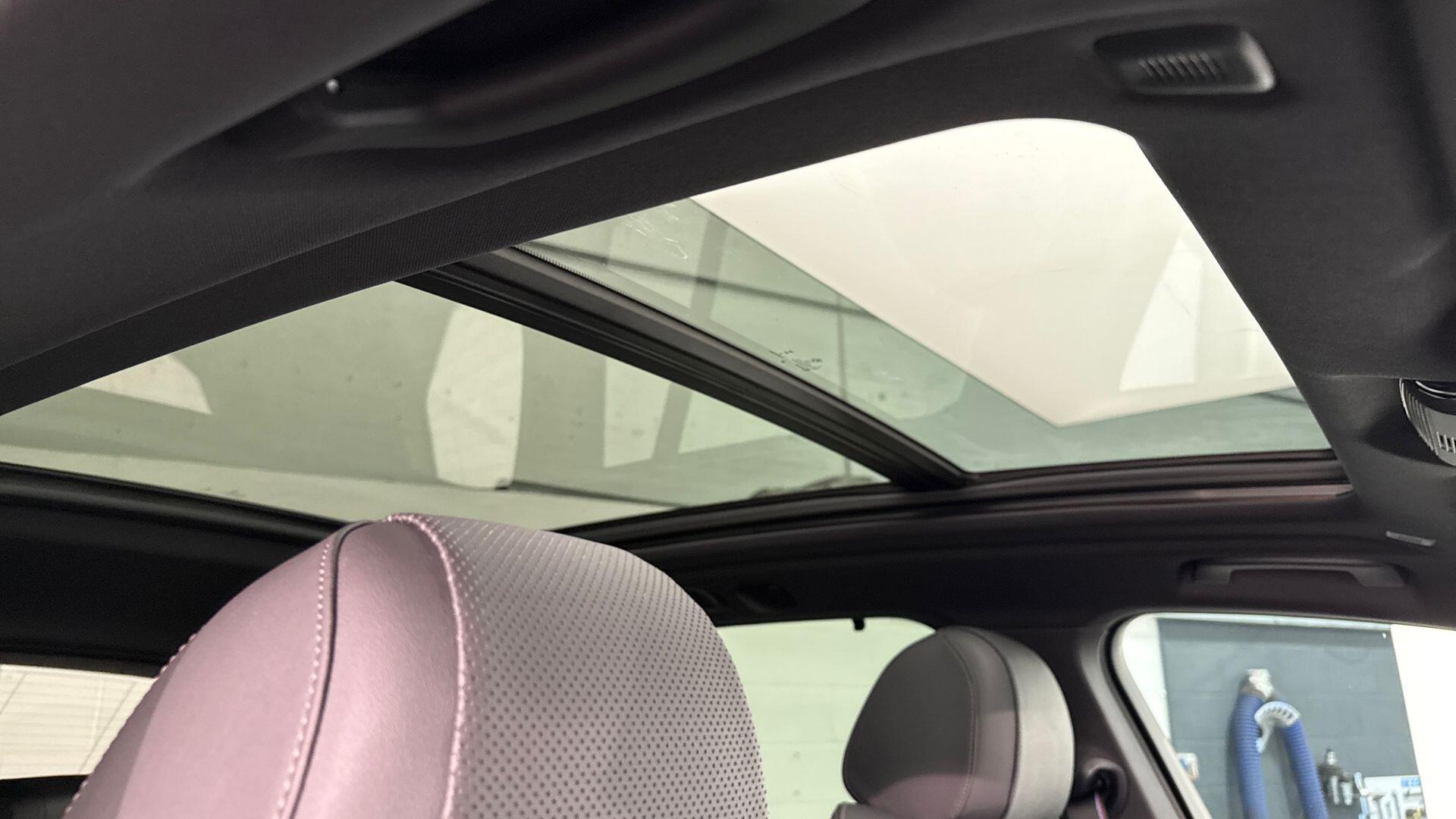 BMW X5 view 21