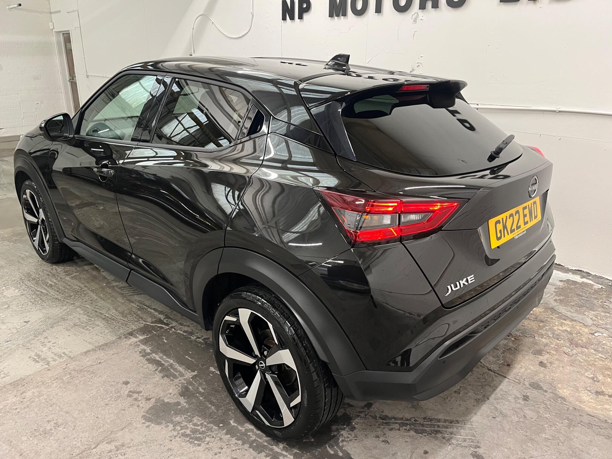 2022 Nissan Juke 1.0 DIG-T Tekna Euro 6 (s/s) 5dr • 30,000 miles image 5
