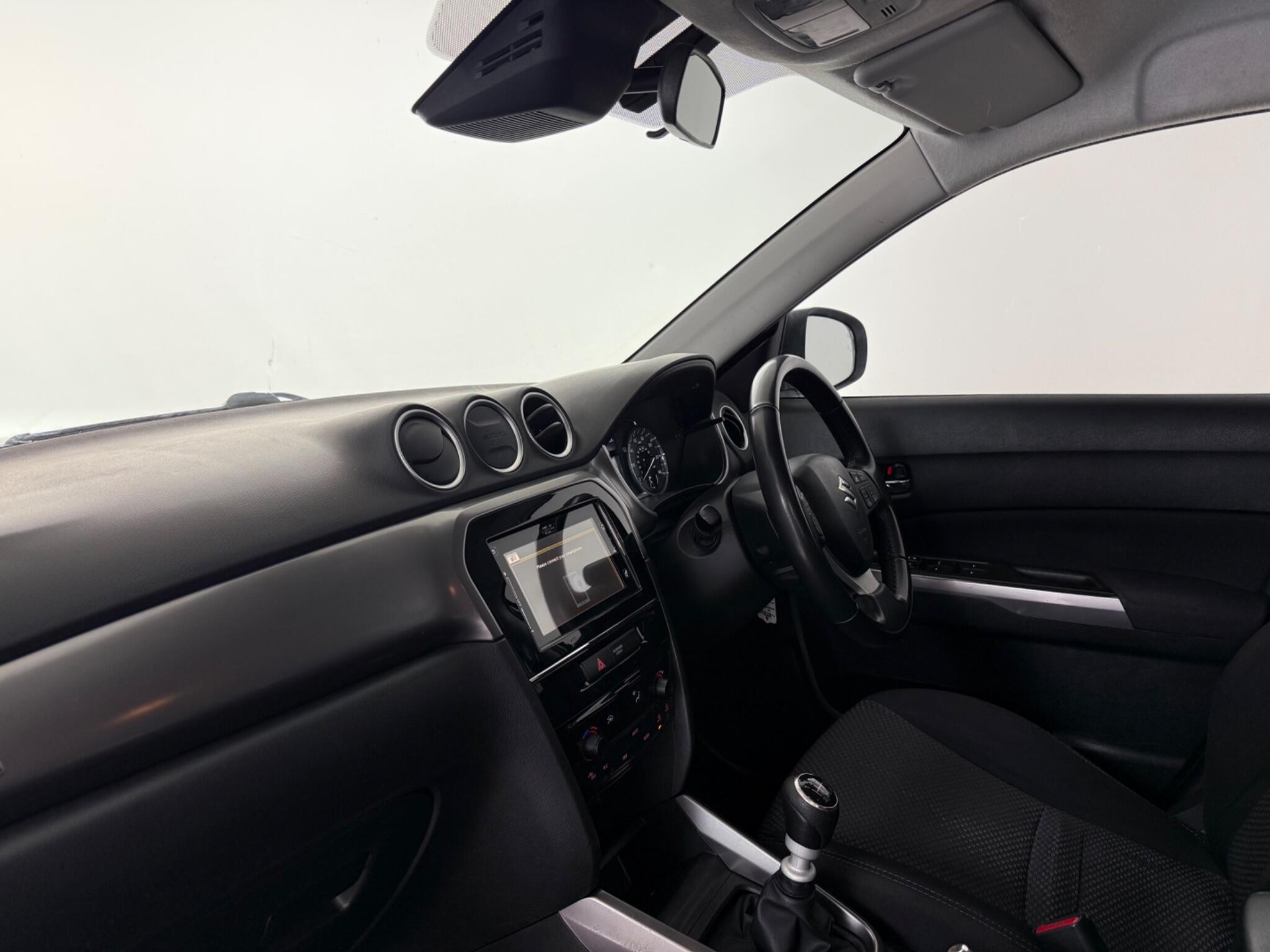Suzuki Vitara view 4