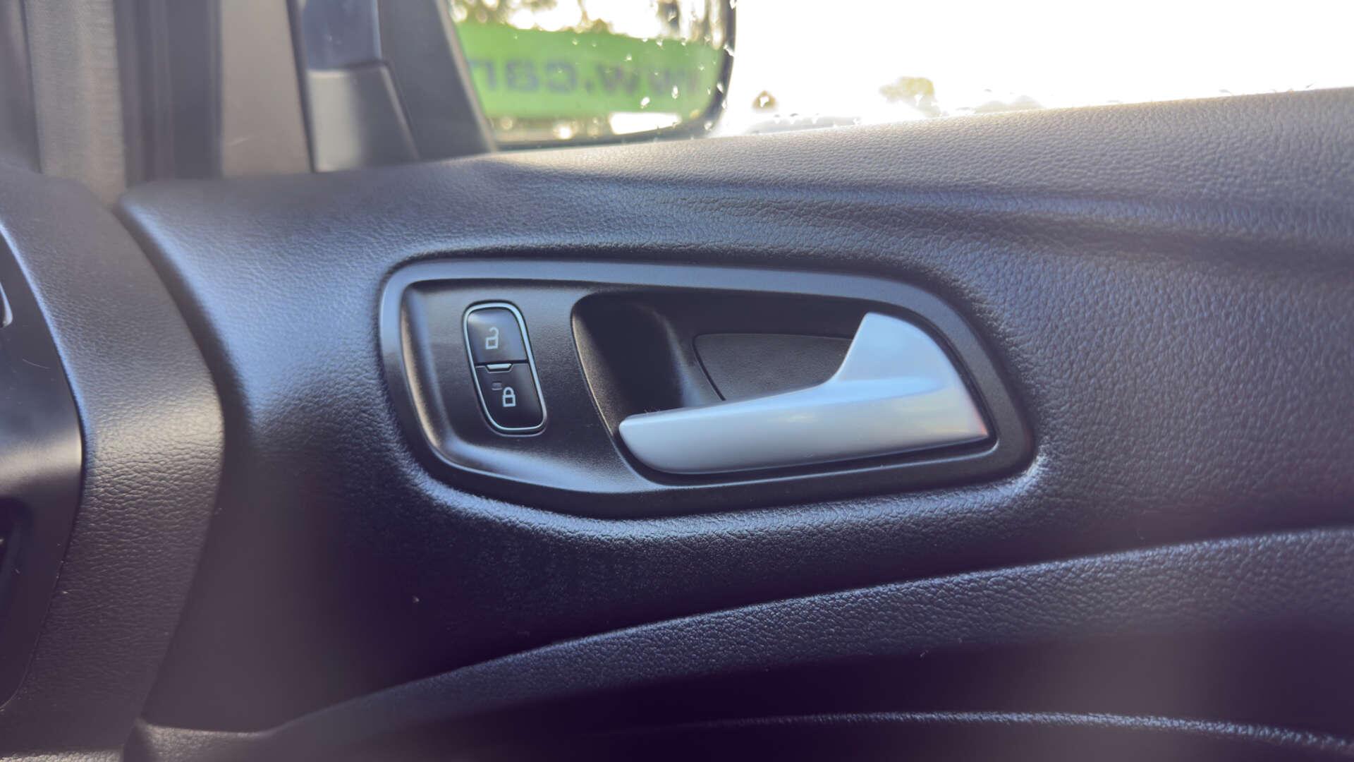 Ford Kuga view 24