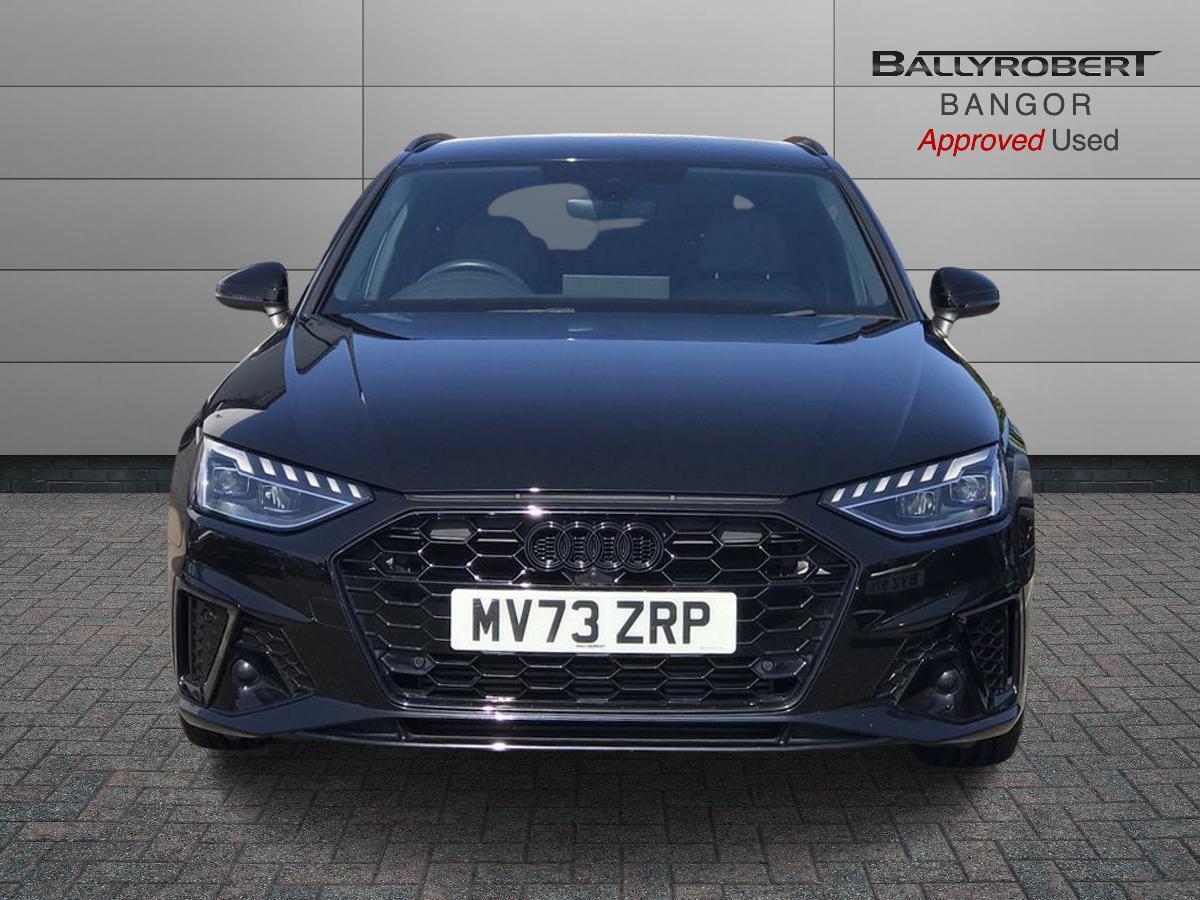 Audi A4 view 10