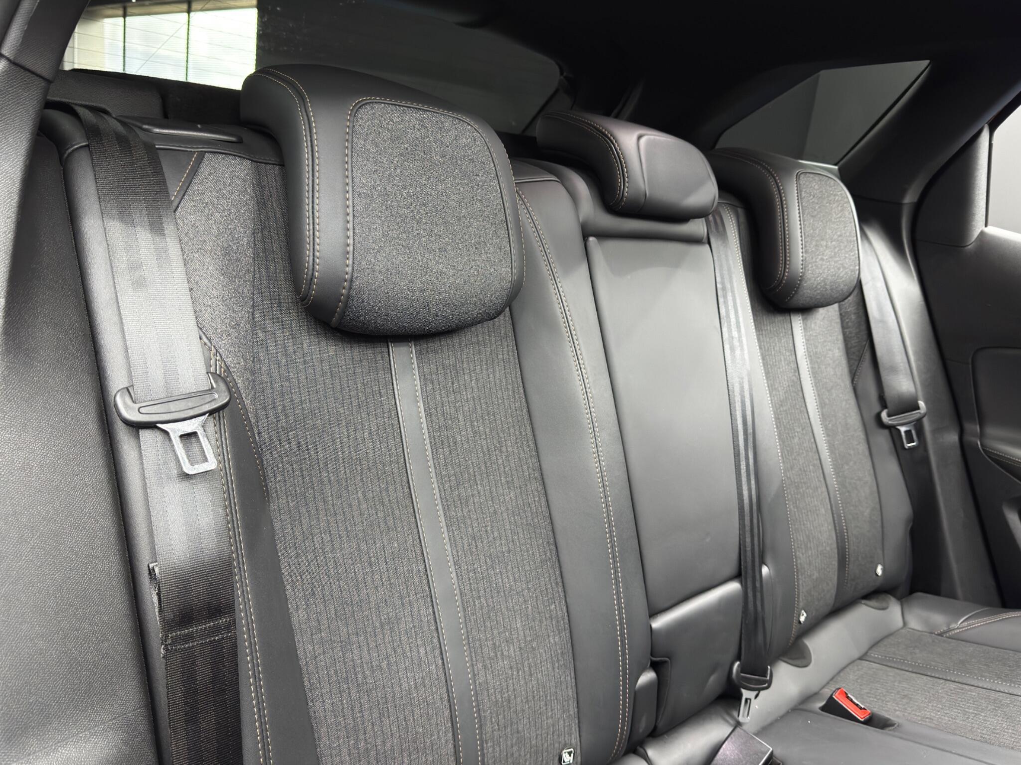 Peugeot 3008 view 15