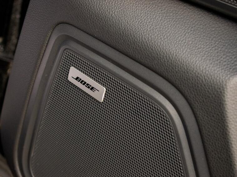 Porsche Macan view 24