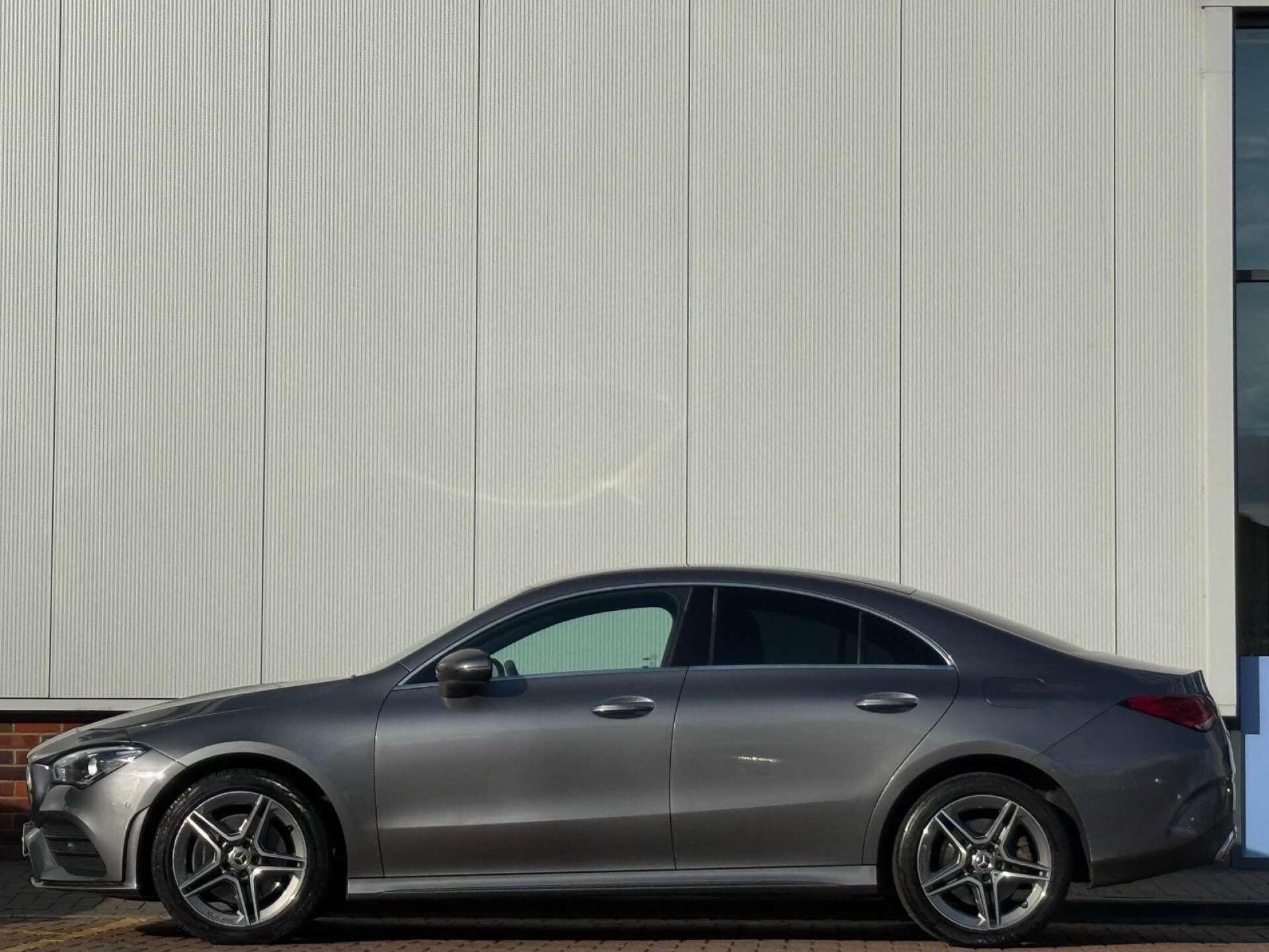 Mercedes-Benz Cla view 9