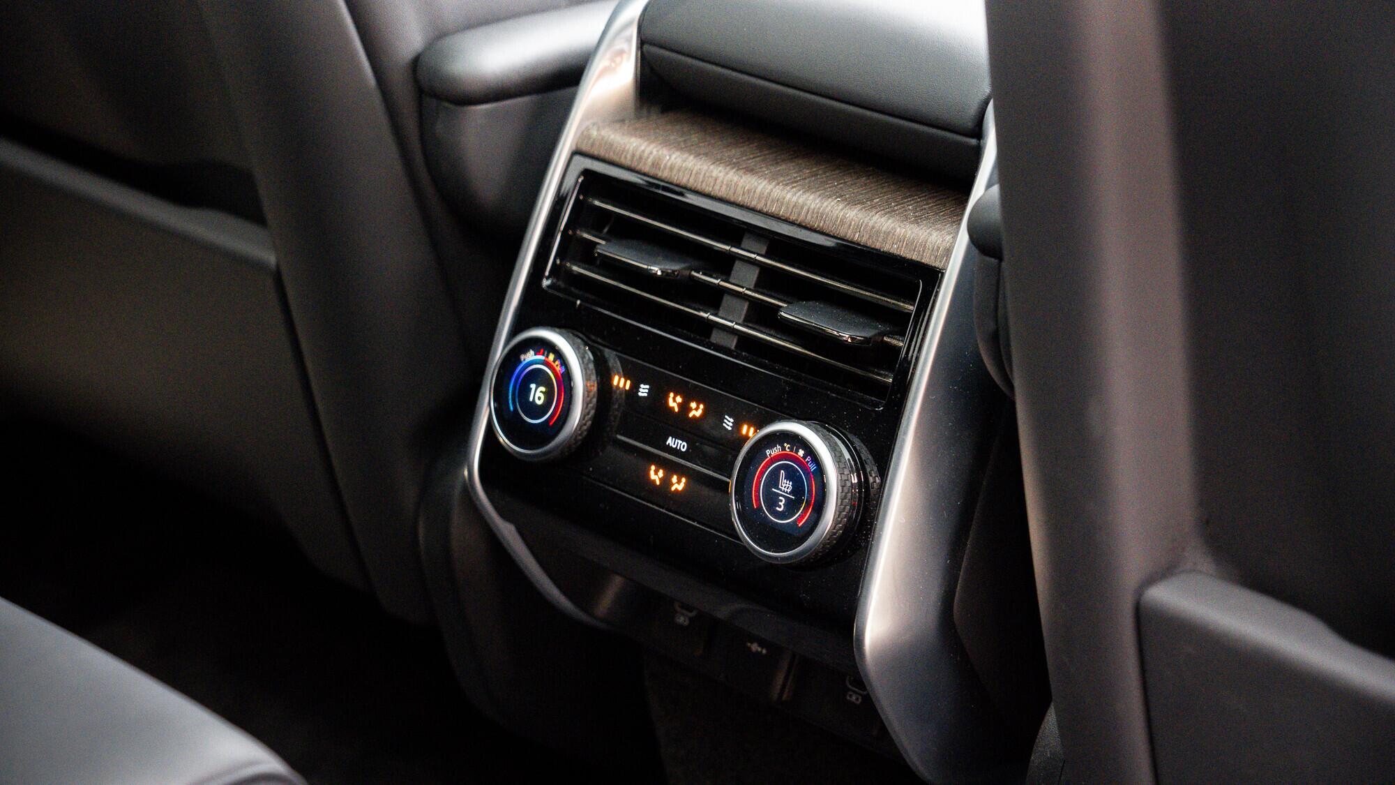 Land Rover Range Rover view 20