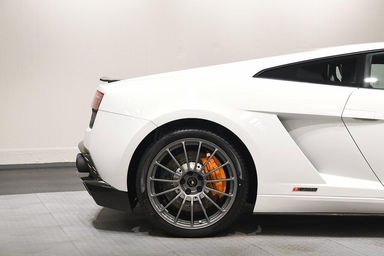 Lamborghini Gallardo view 43