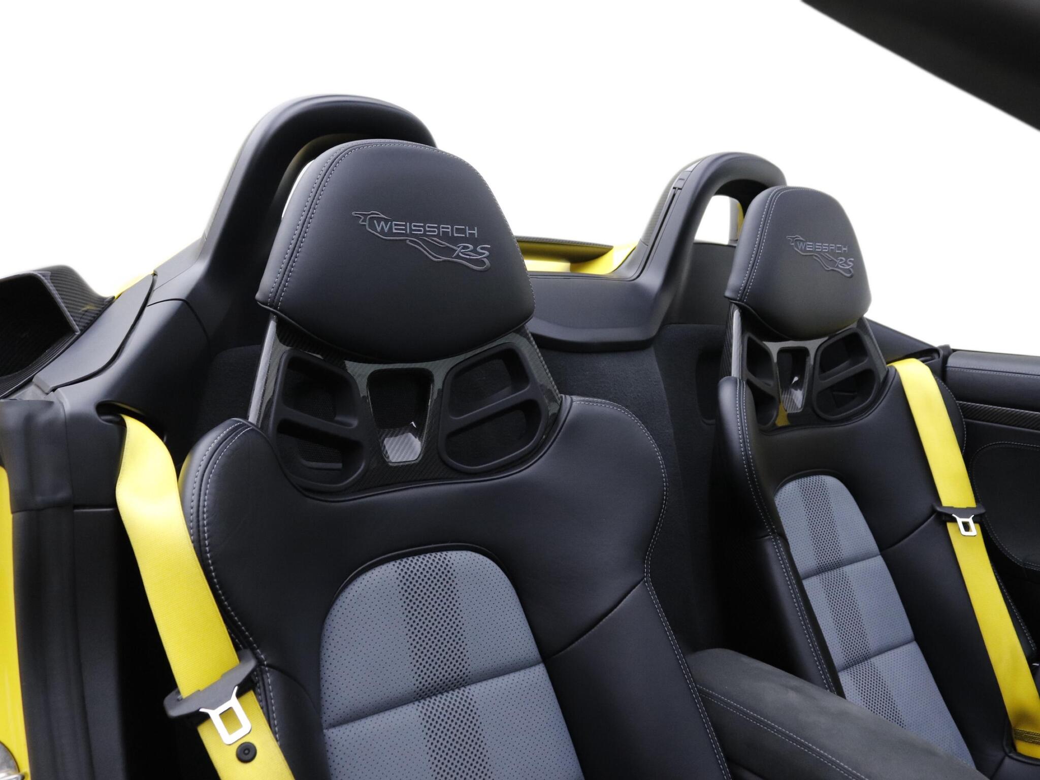 Porsche 718 Spyder view 14