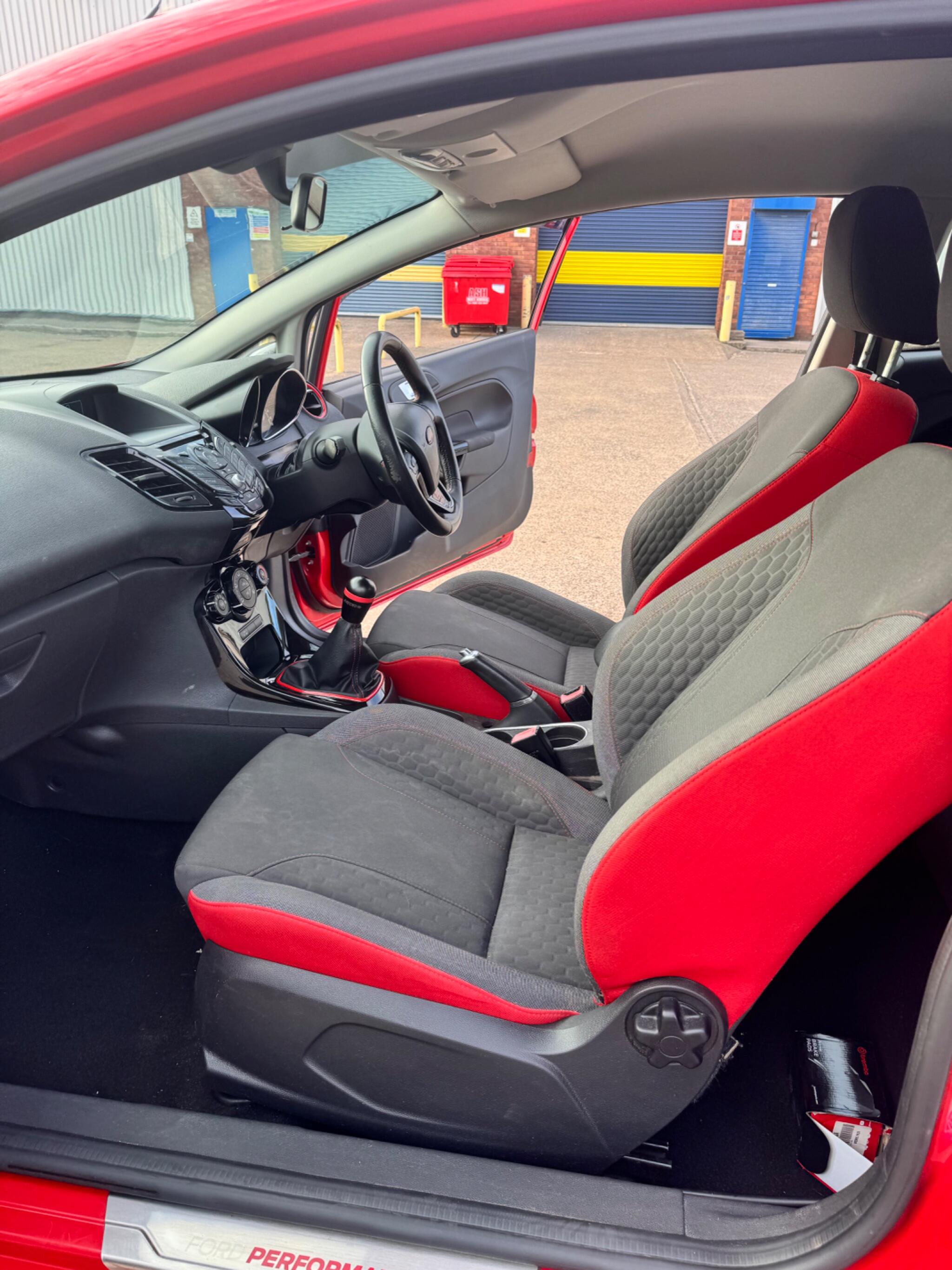 Ford Fiesta view 42