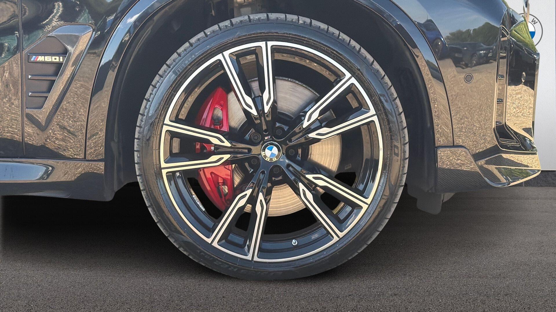 BMW X5 view 14