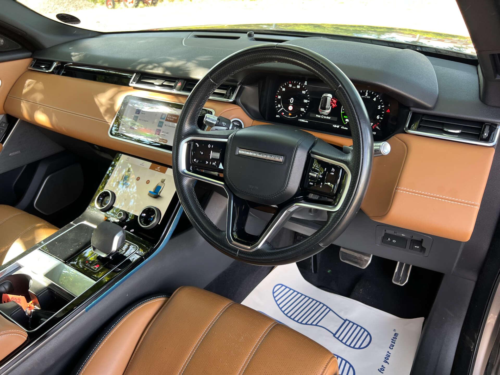 Land Rover Range Rover Velar view 37