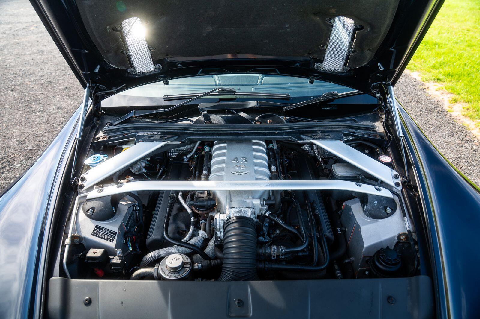 Aston Martin Vantage view 26