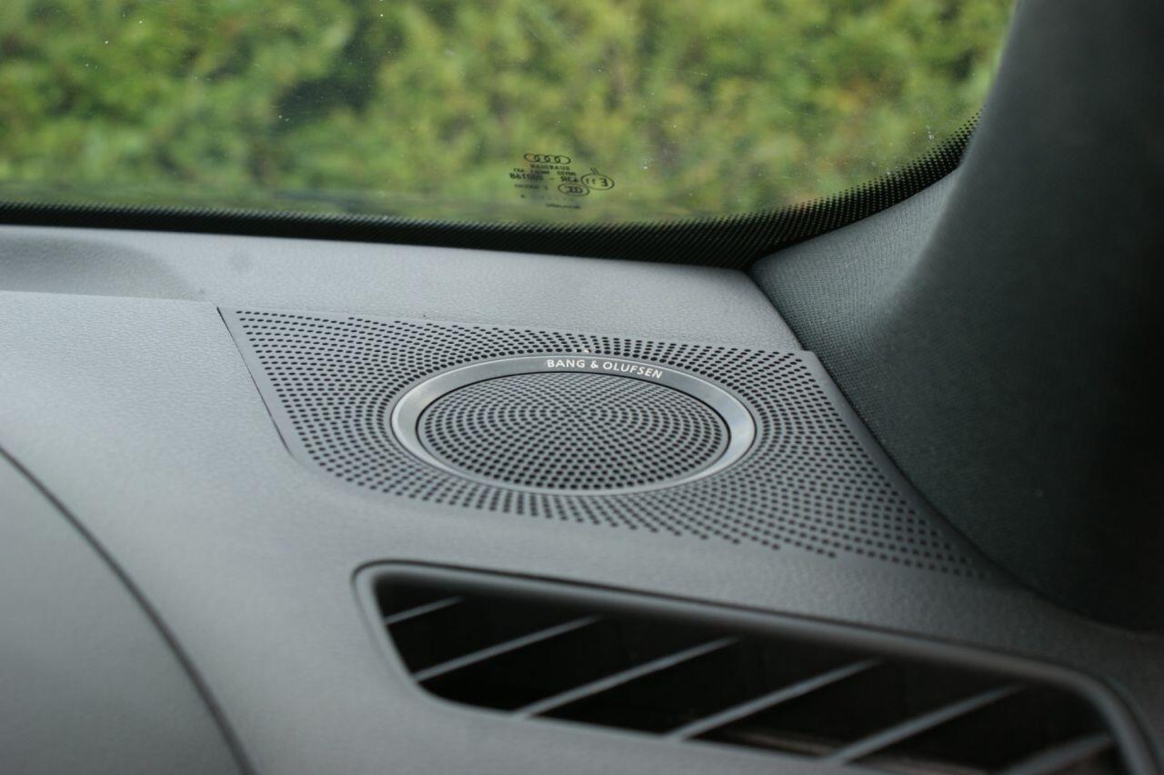 Audi SQ5 view 48