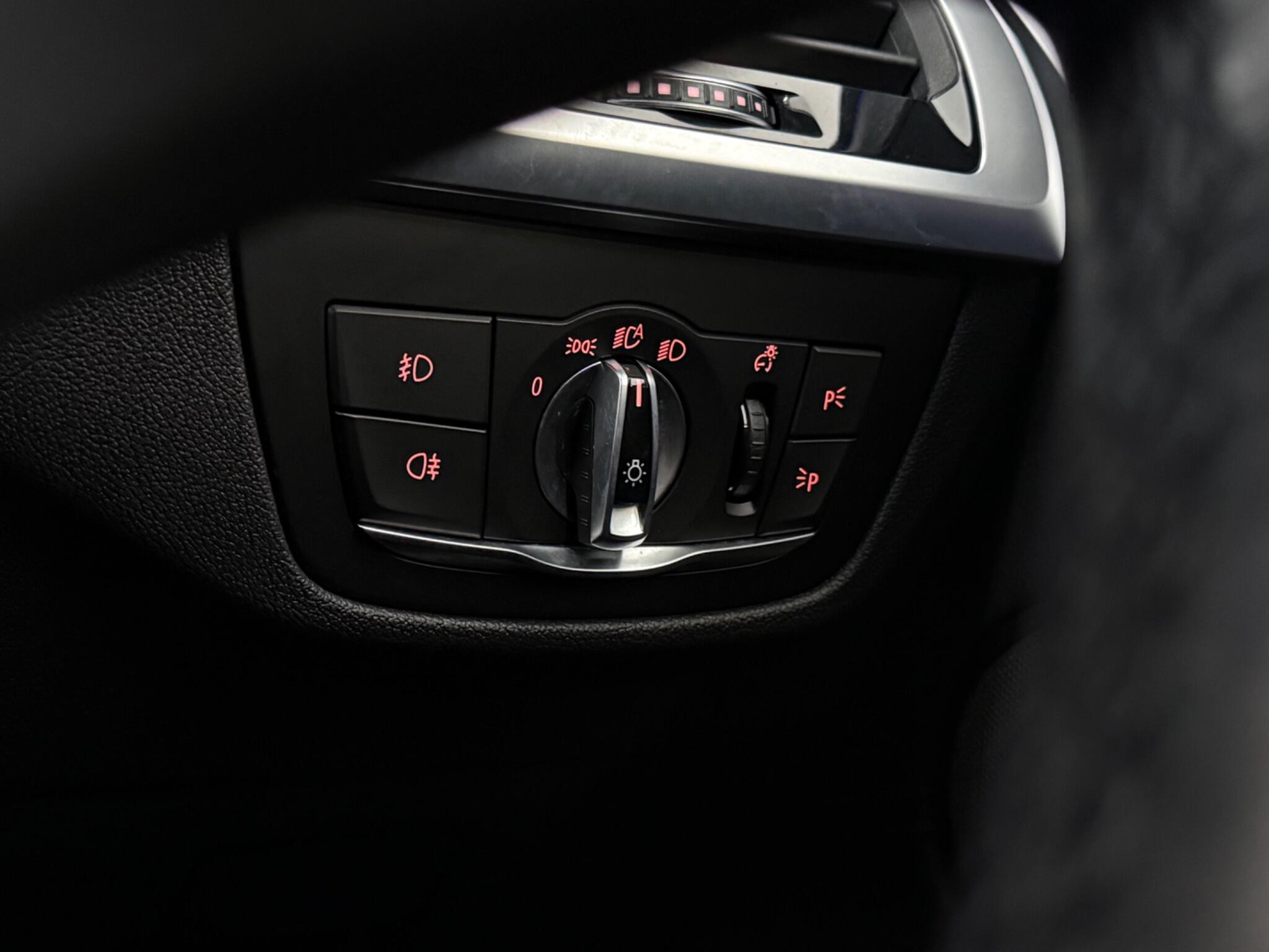 BMW X4 view 19