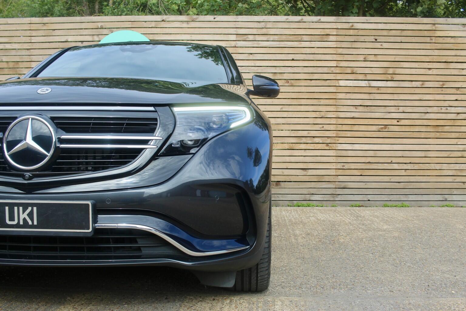 Mercedes-Benz Eqc view 46