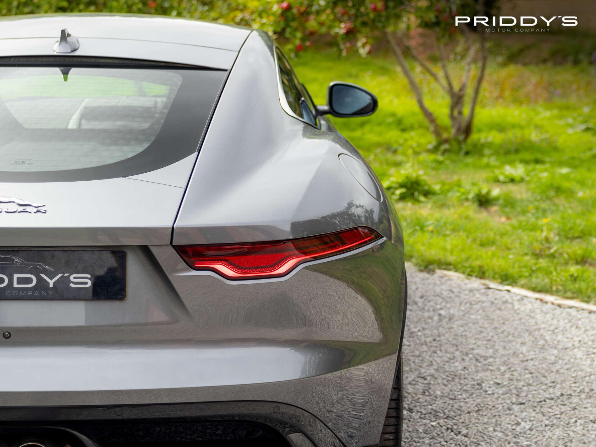 Jaguar F-Type view 16