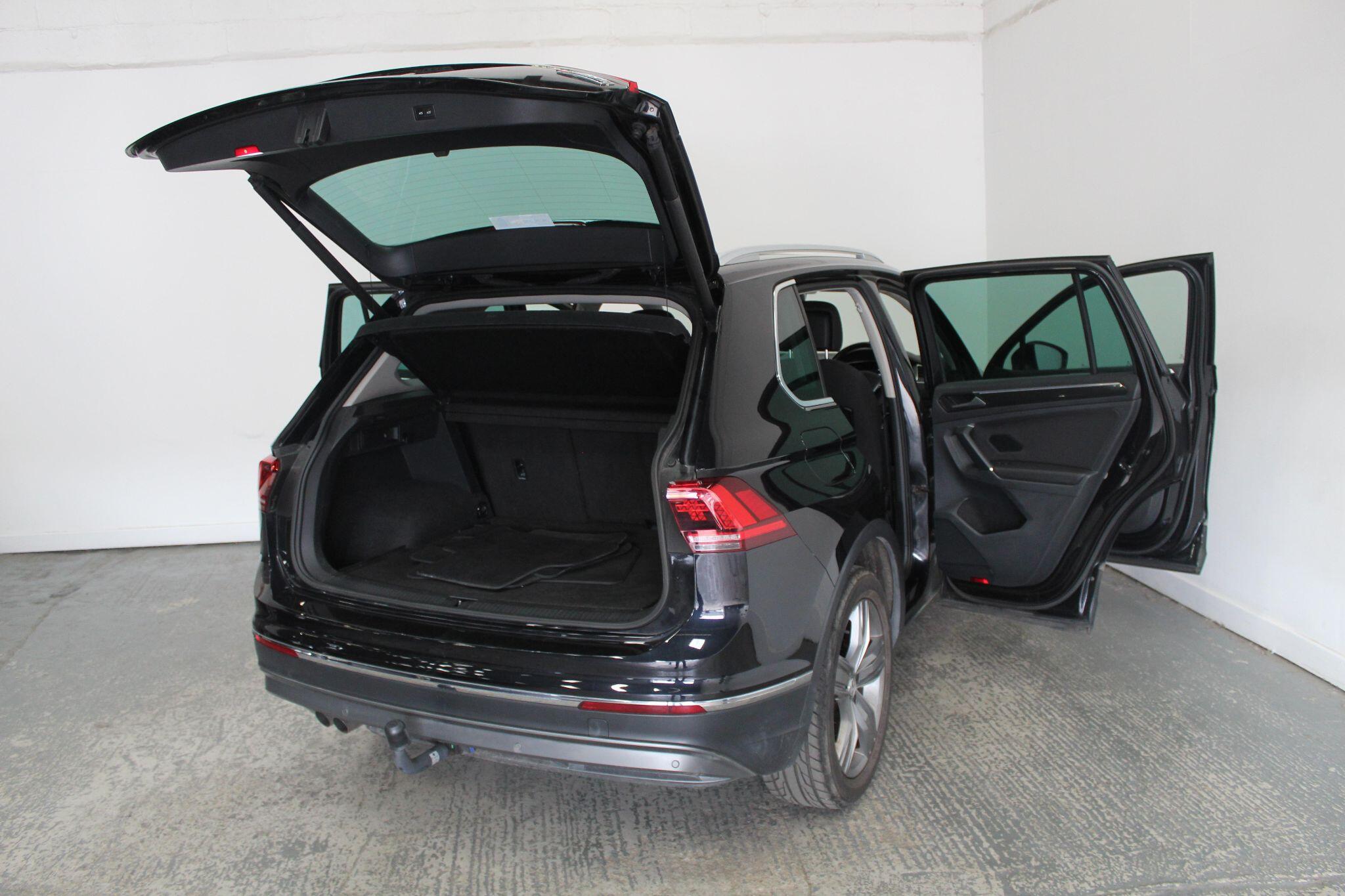Volkswagen Tiguan view 23
