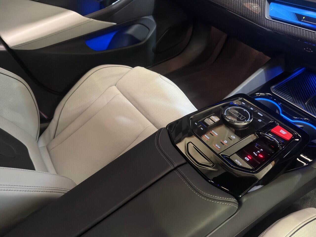 BMW M5 view 15