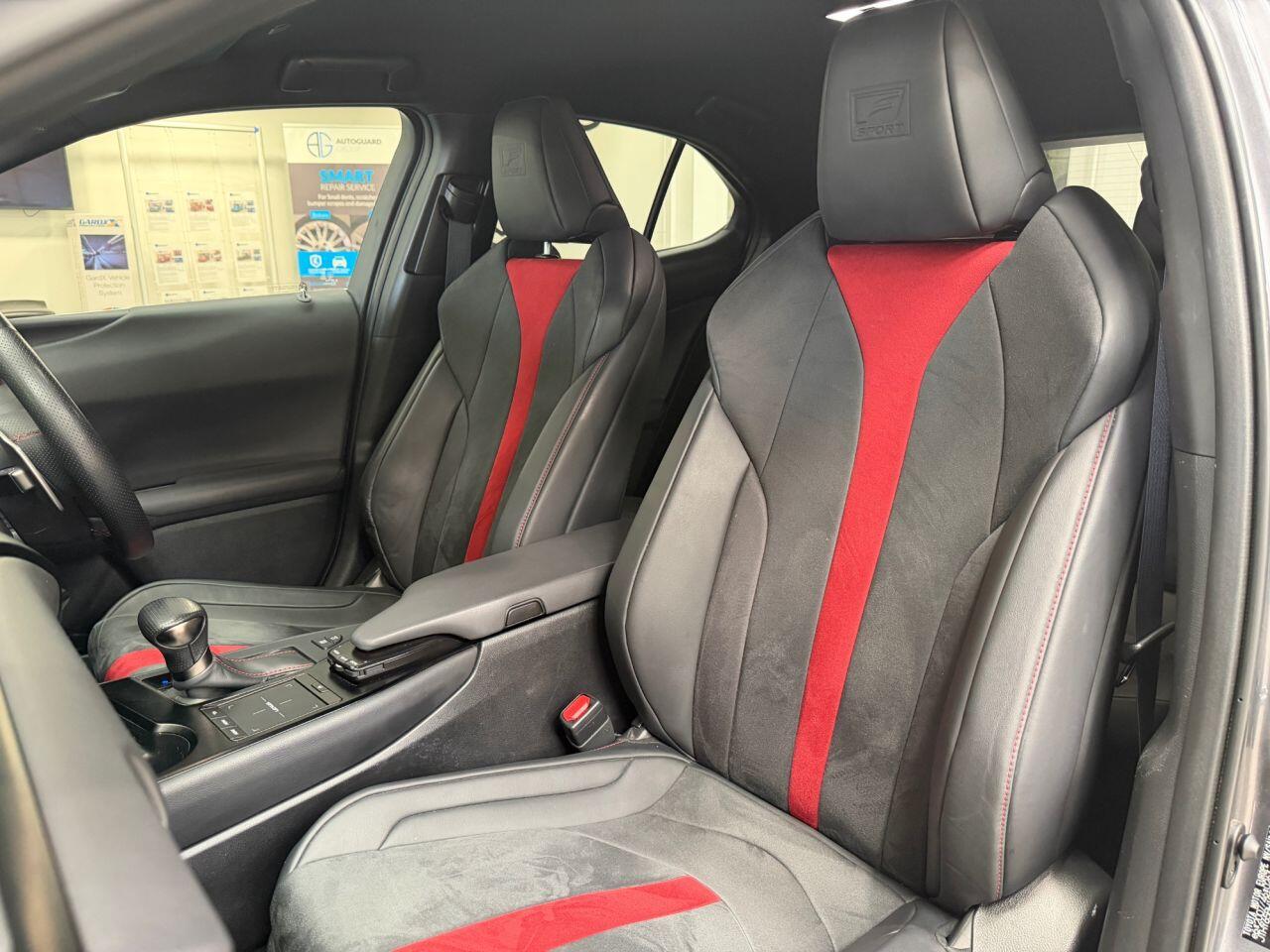 Lexus Ux view 30