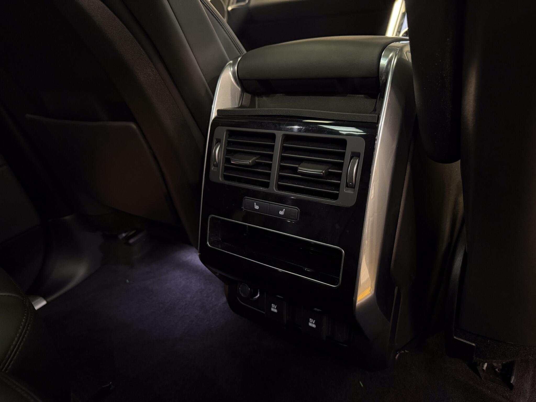 Land Rover Range Rover Sport view 37