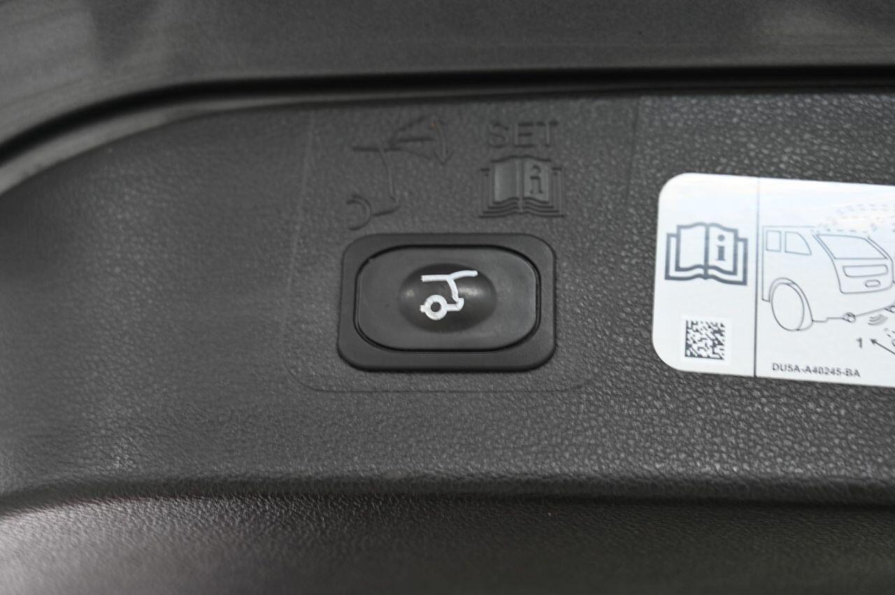 Ford Kuga view 38