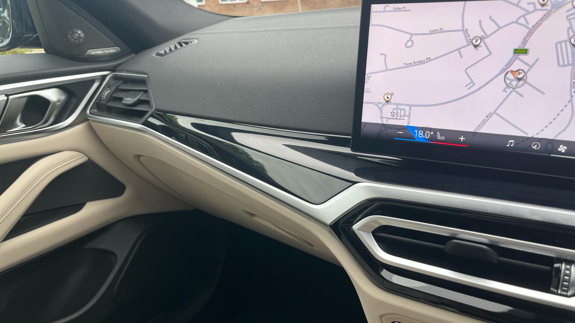 BMW i4 view 50