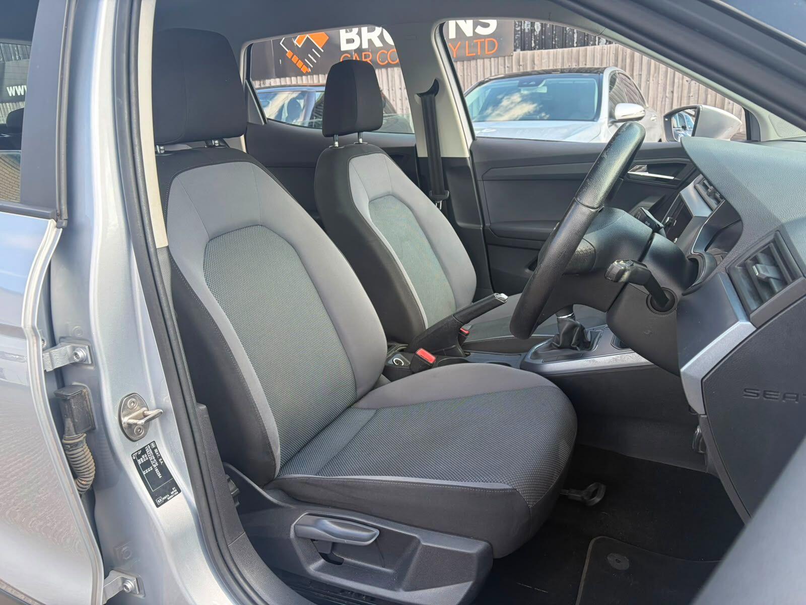 Seat Arona view 6