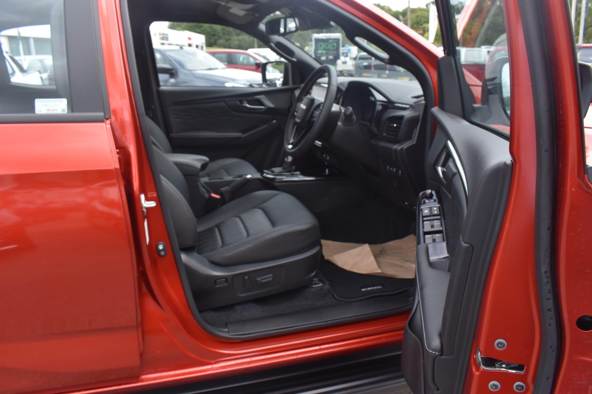 D-Max - 1.9 TD V-Cross Auto 4WD Euro 6 (s/s) 4dr - Image 6