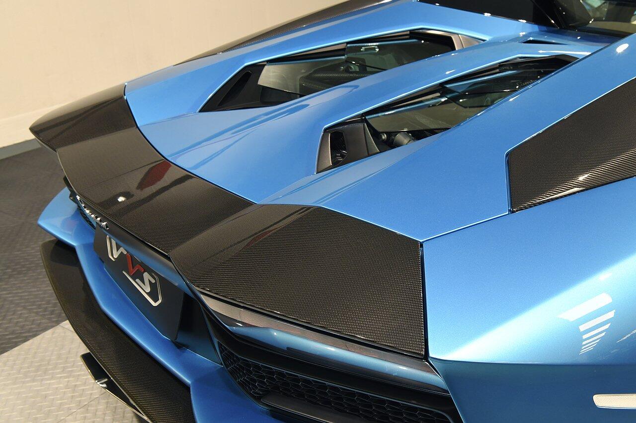 Lamborghini Aventador view 52
