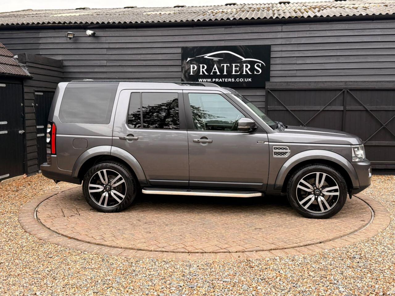 Land Rover Discovery 4 view 5