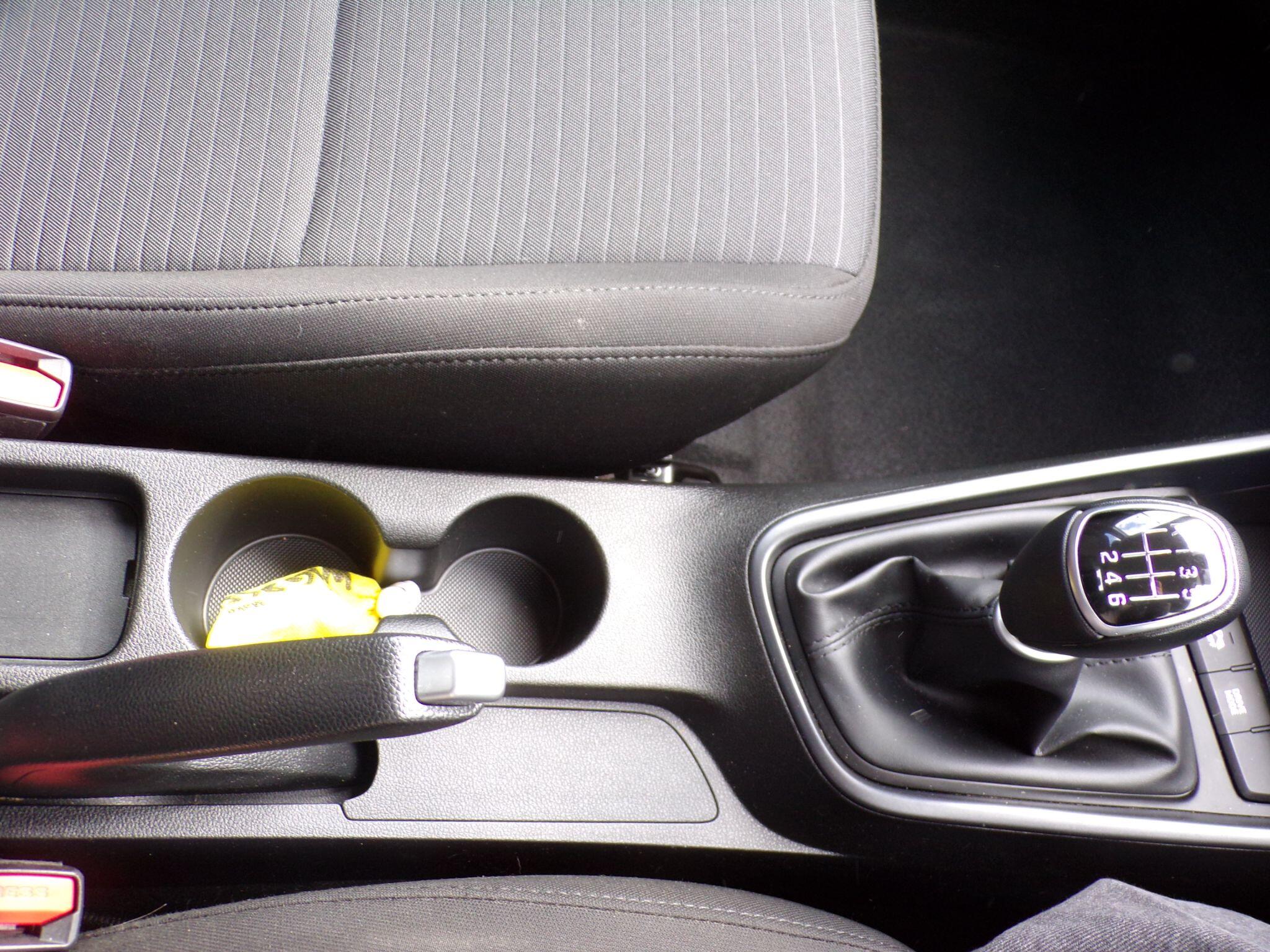 Hyundai I20 view 25