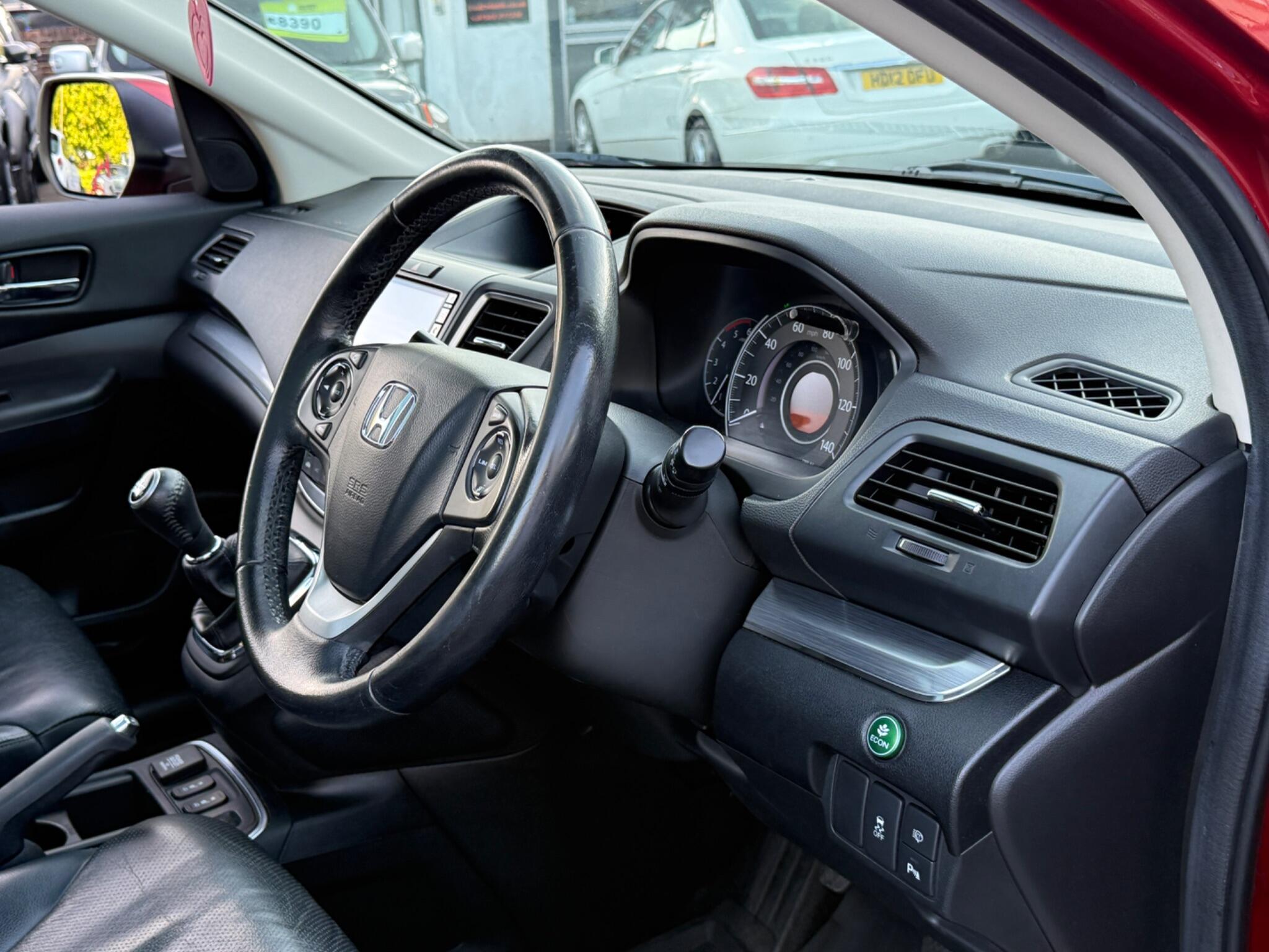 Honda CR-V - Image 39