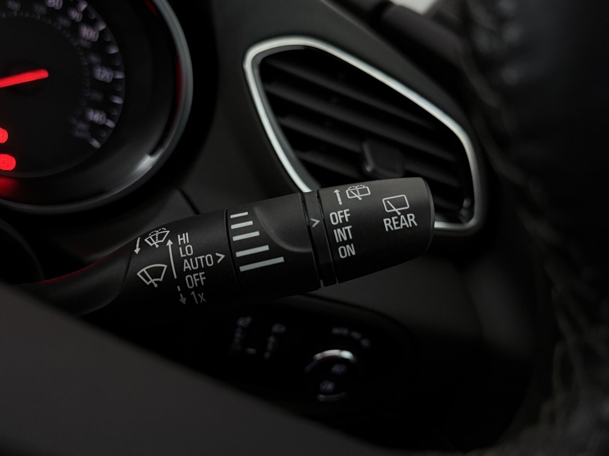 Vauxhall Grandland X view 16