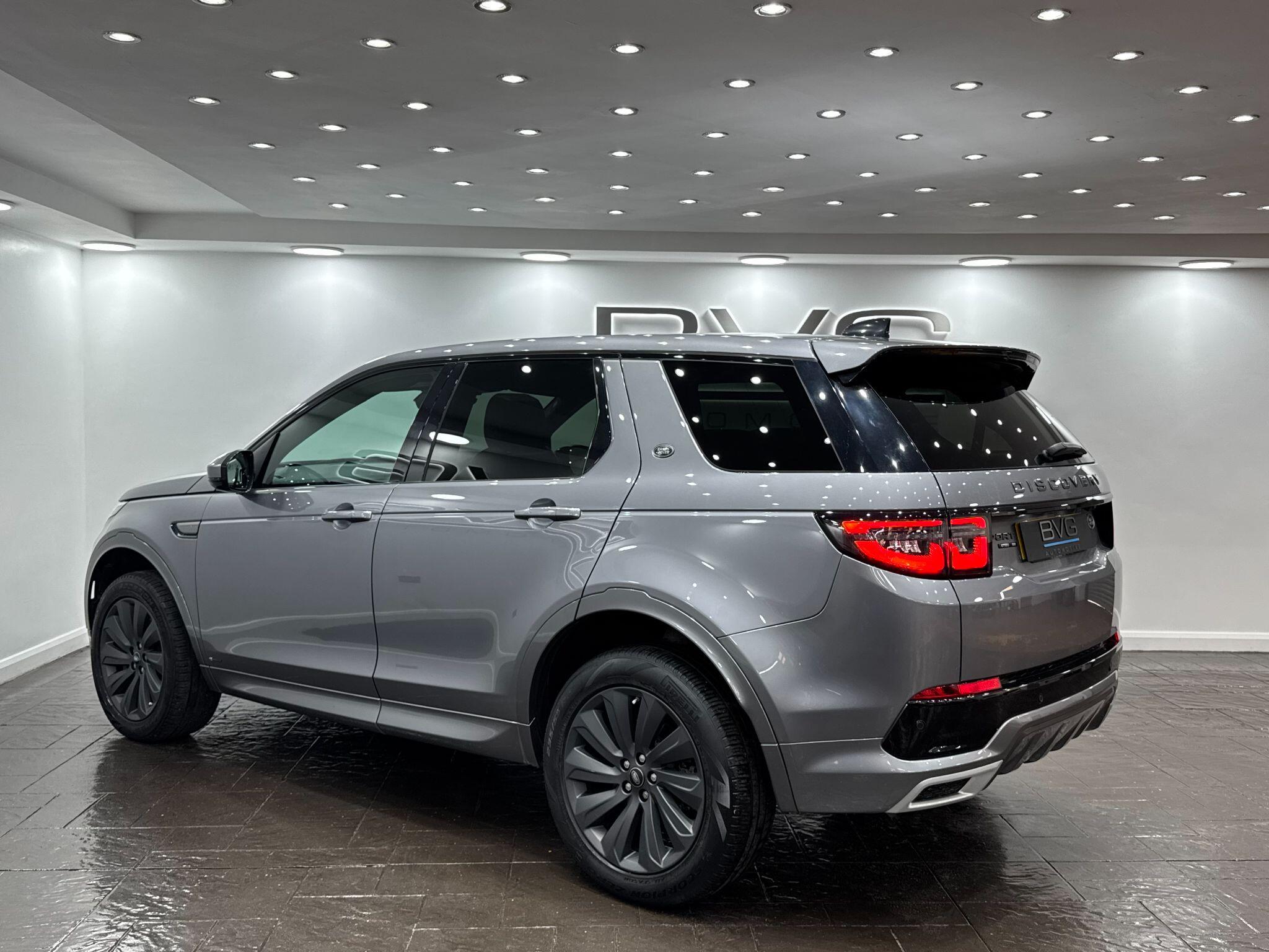 Land Rover Discovery Sport view 16