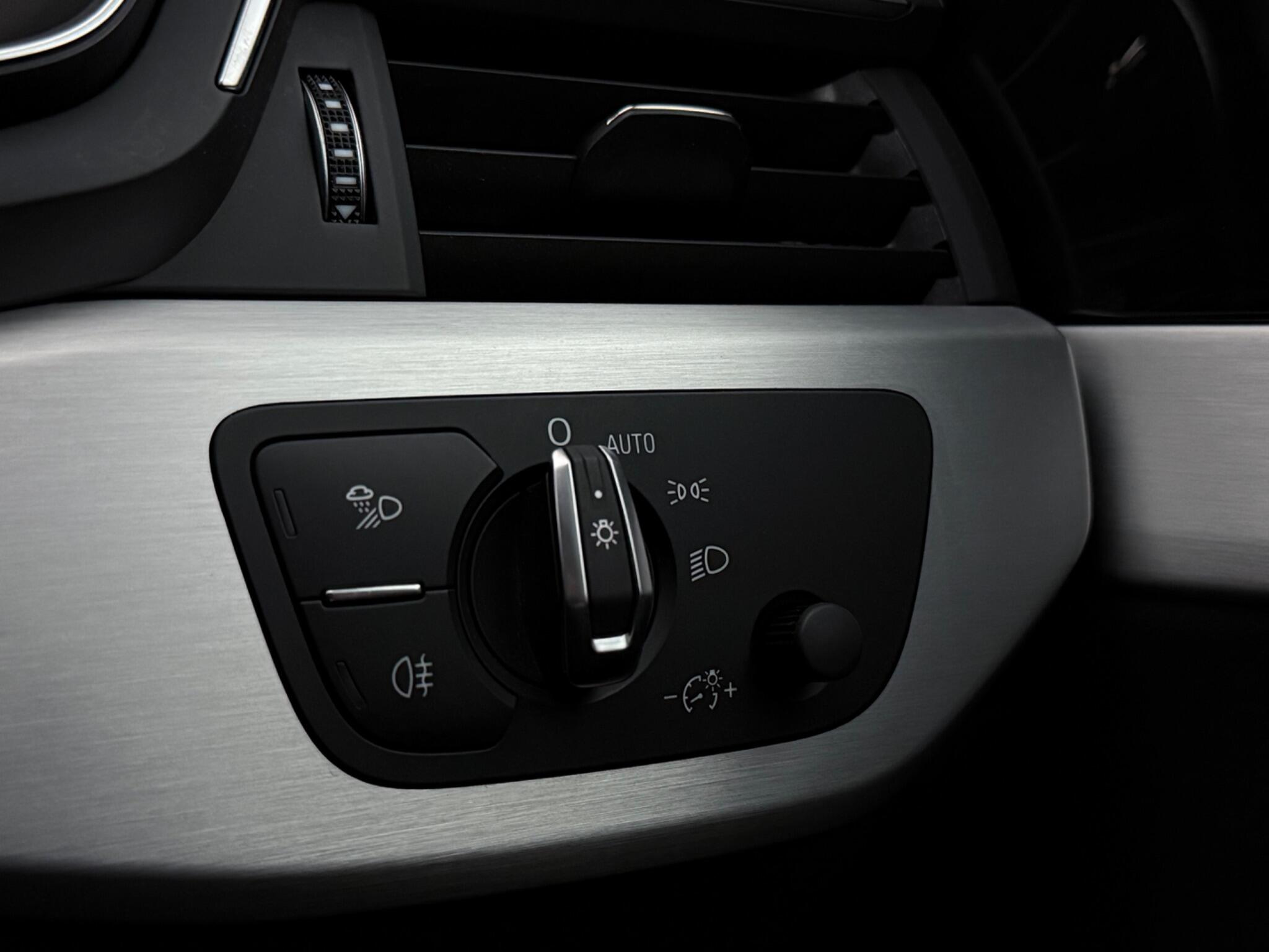 Audi A4 view 22