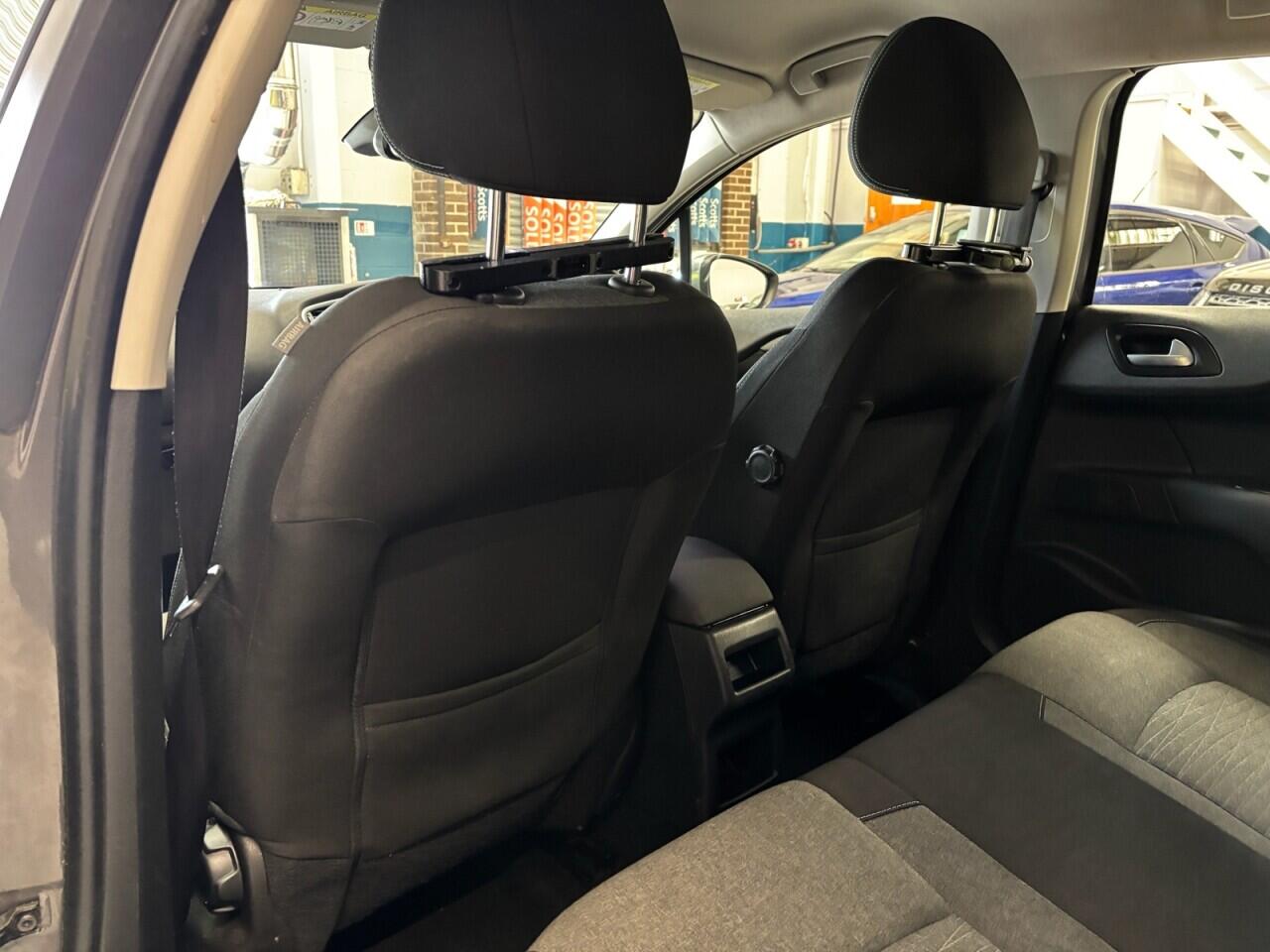 Citroen C4 view 18