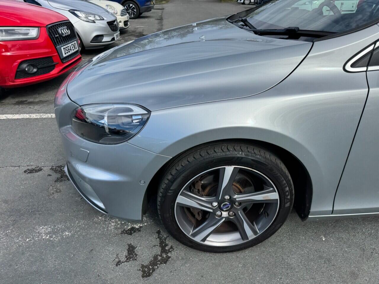 Volvo V40 view 46
