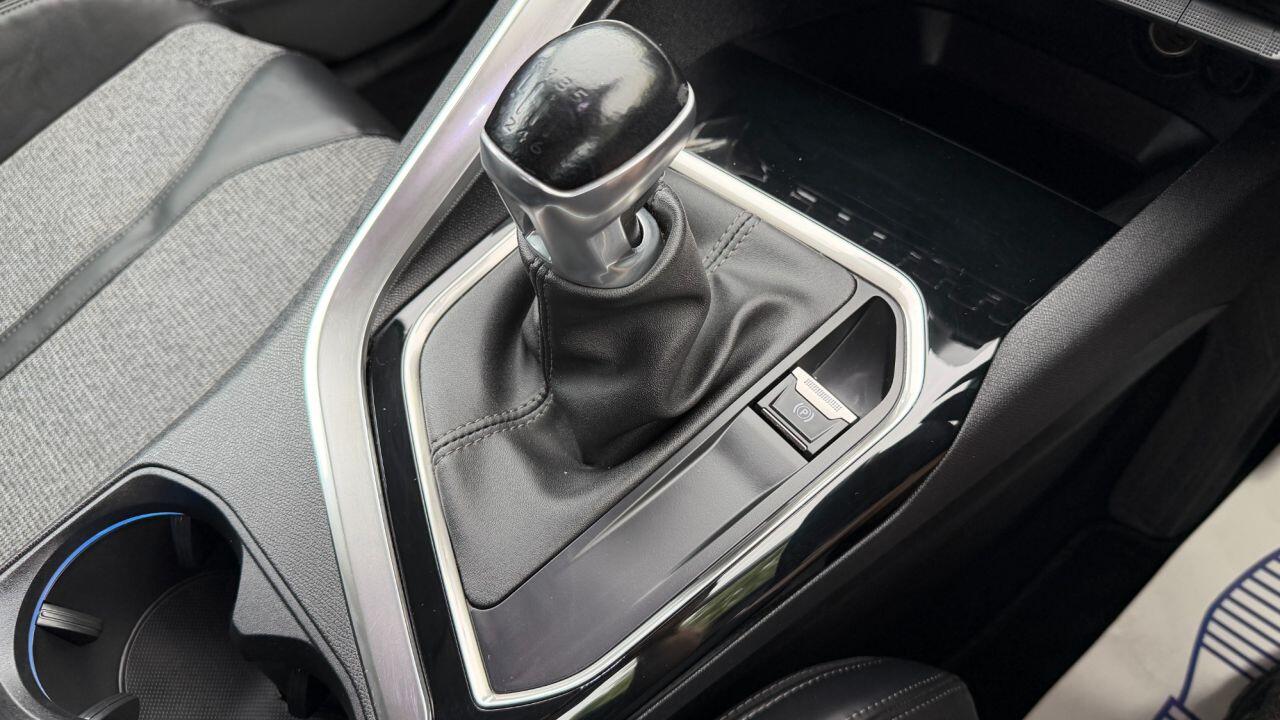 Peugeot 3008 view 32