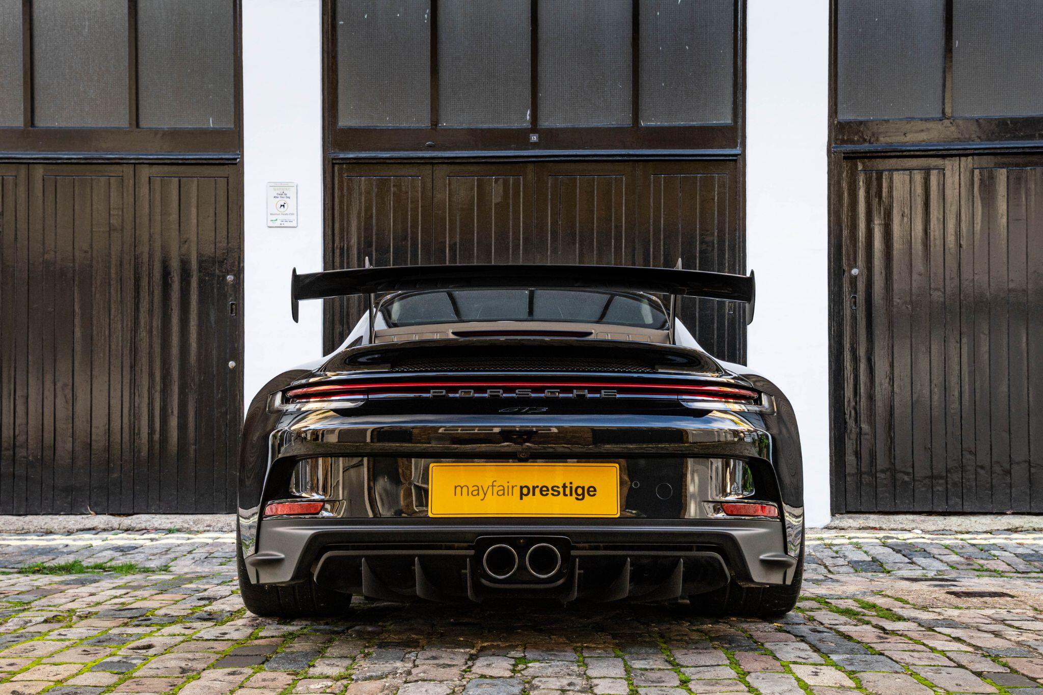 Porsche 911 view 14