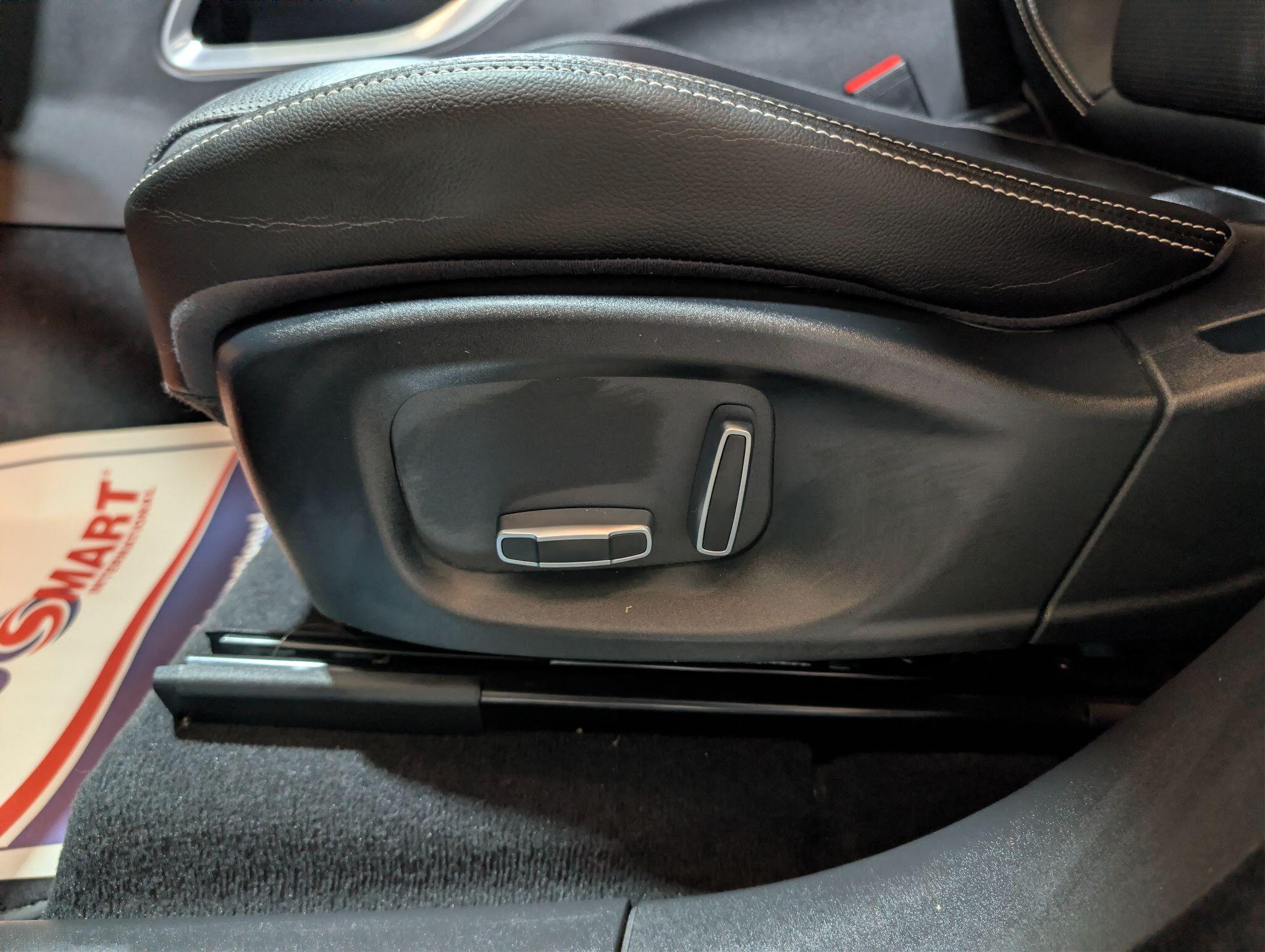 Jaguar F-Pace view 40