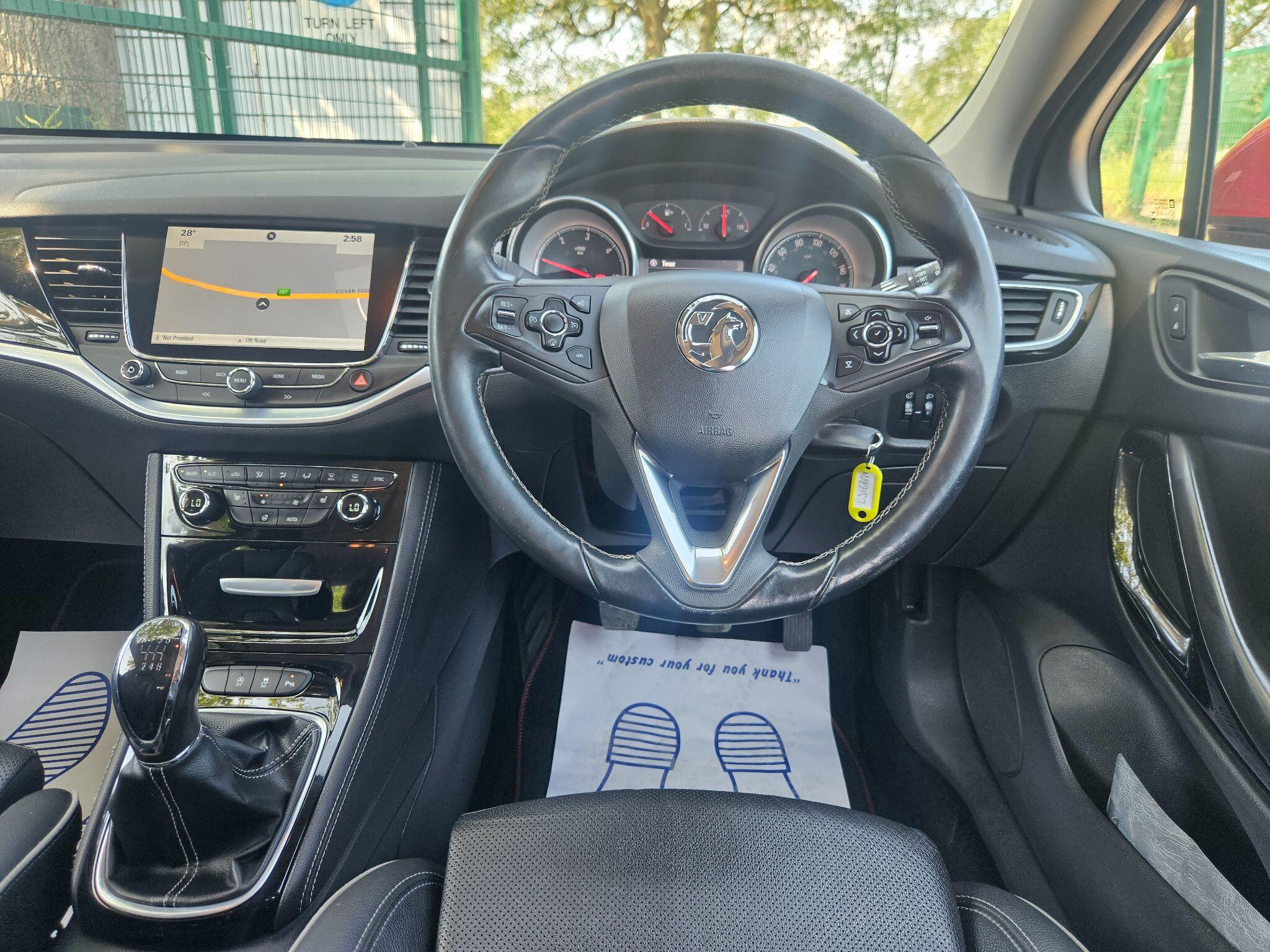 2016 Vauxhall Astra image 22