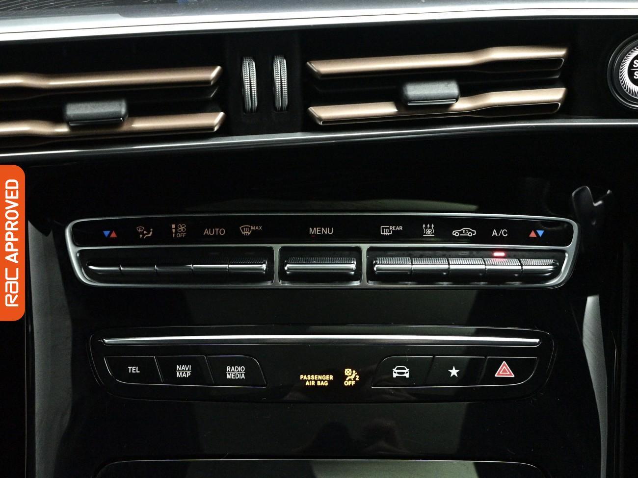 Mercedes-Benz Eqc view 19