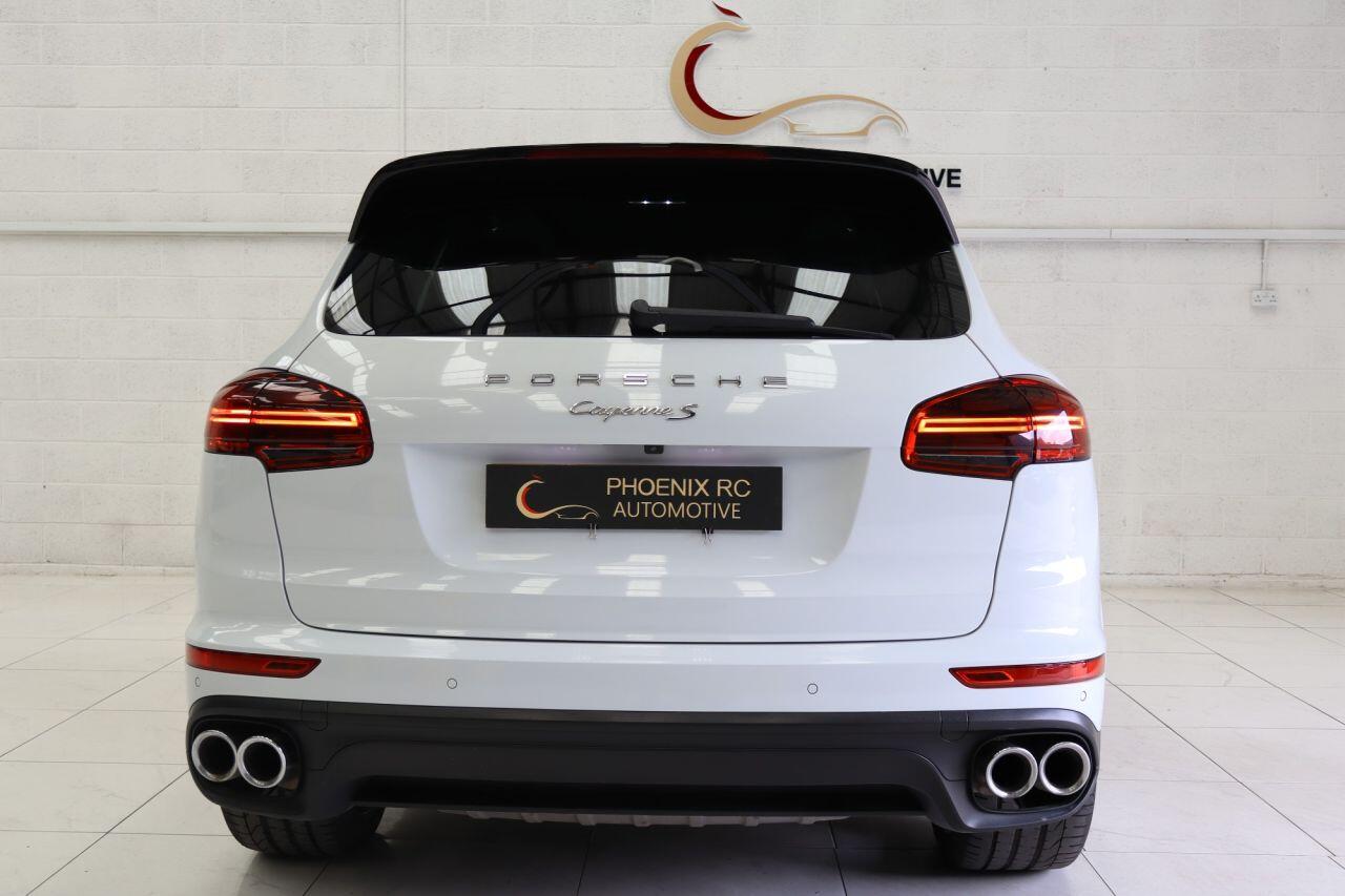 Porsche Cayenne view 5