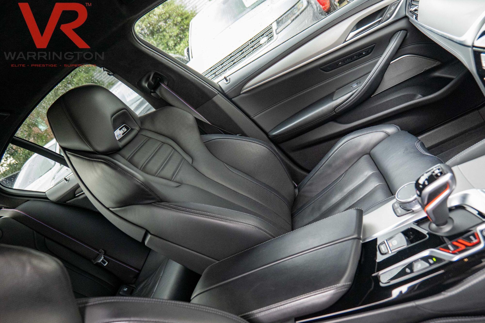 BMW M5 view 4