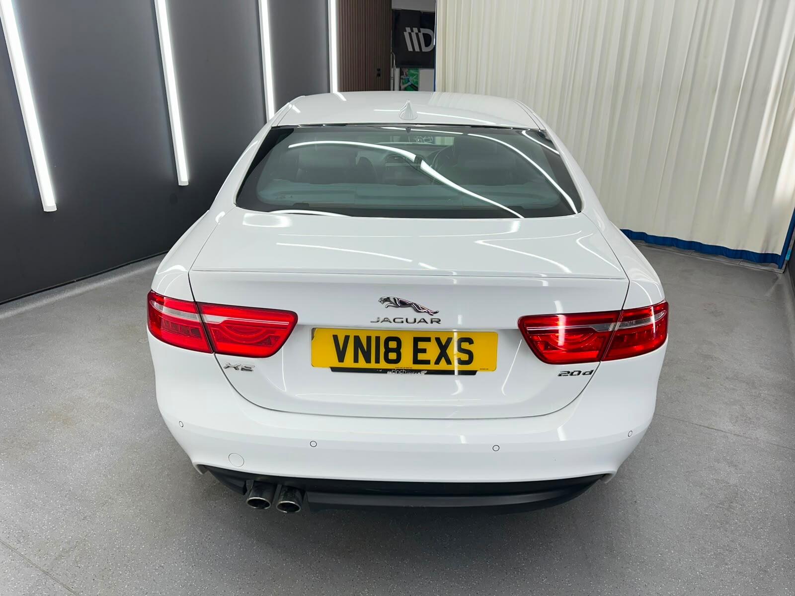 Jaguar XE view 10