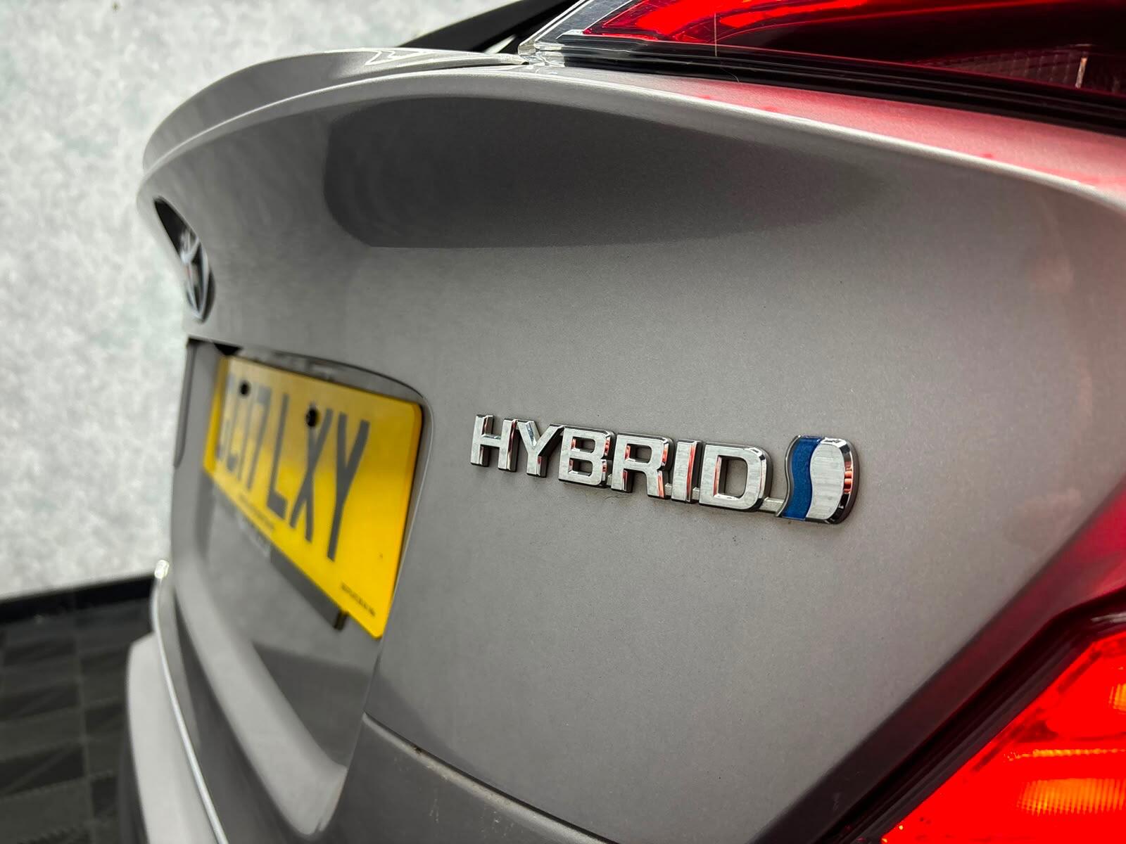 Toyota C-HR view 34